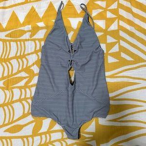 GUC Acacia Kokomo One Piece